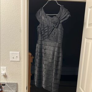 New Directions Gray Midi Dress